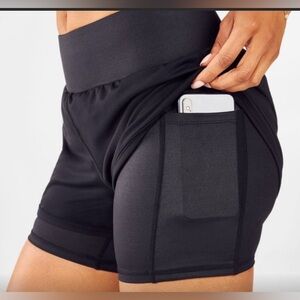 🟢Fabletics ‘Olesia Shine’ Athletic/Running  Shorts (EUC)